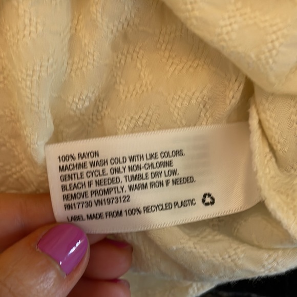 Universal Thread ruffle blouse - Picture 6 of 7